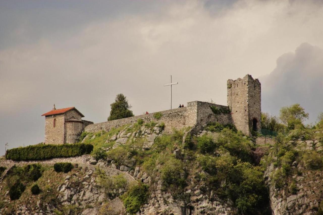 Rocca Dell'Innominato Lecco Exteriör bild